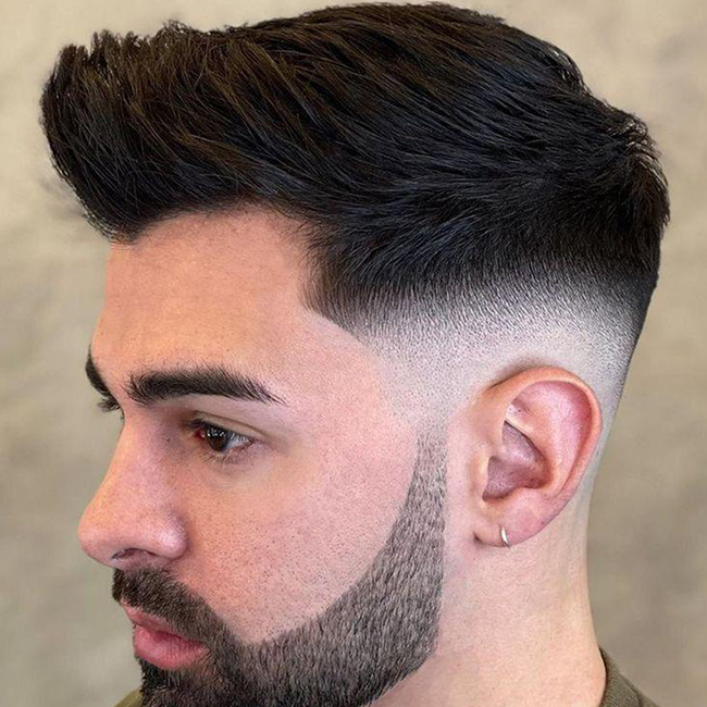 High Fade mit Quiff Haarschnitt bei Haarley Coiffeur