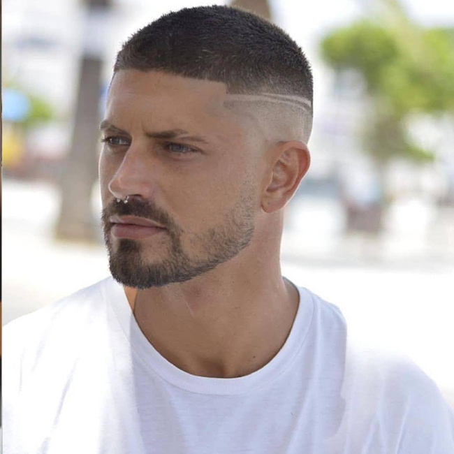 Kurze Haare Haarschnitt bei Haarley Coiffeur