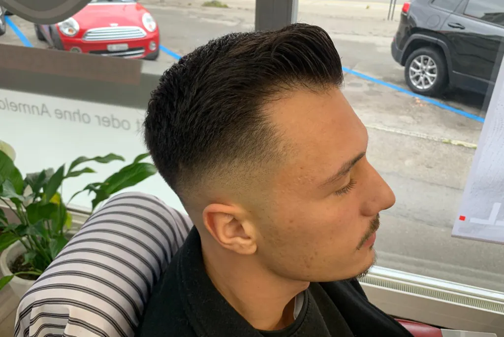 Haarschnitt und Salon-Impression bei Haarley Coiffeur in Ostermundigen